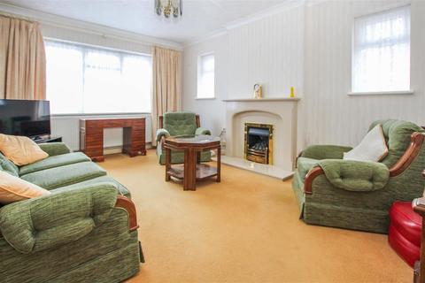 2 bedroom semi-detached bungalow for sale, Osborne Road, Pilgrims Hatch, Brentwood