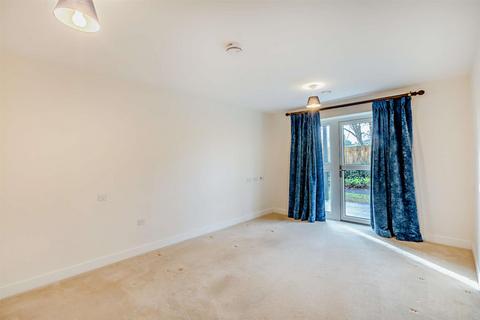 2 bedroom apartment for sale, Kingfisher Court, South Street, Taunton