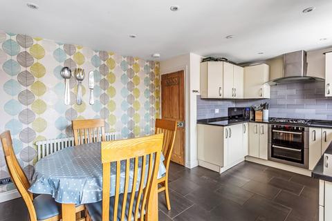 21 Frant Field, Edenbridge, TN8 5BB