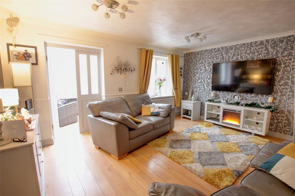 The Grange, Tanfield Lea, Stanley, DH9 3 bed semidetached house £175,000