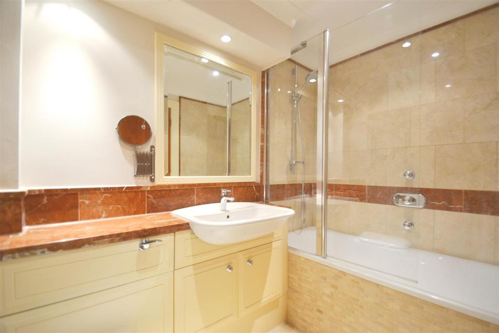 Oriel bathroom