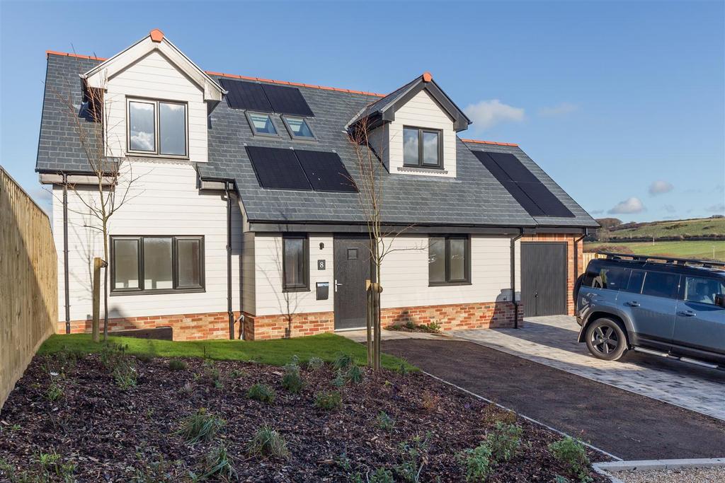 8 Bramble Drive