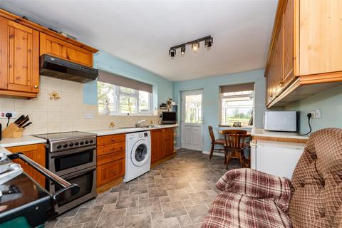 3 bedroom property with land for sale - Frith Common, Eardiston