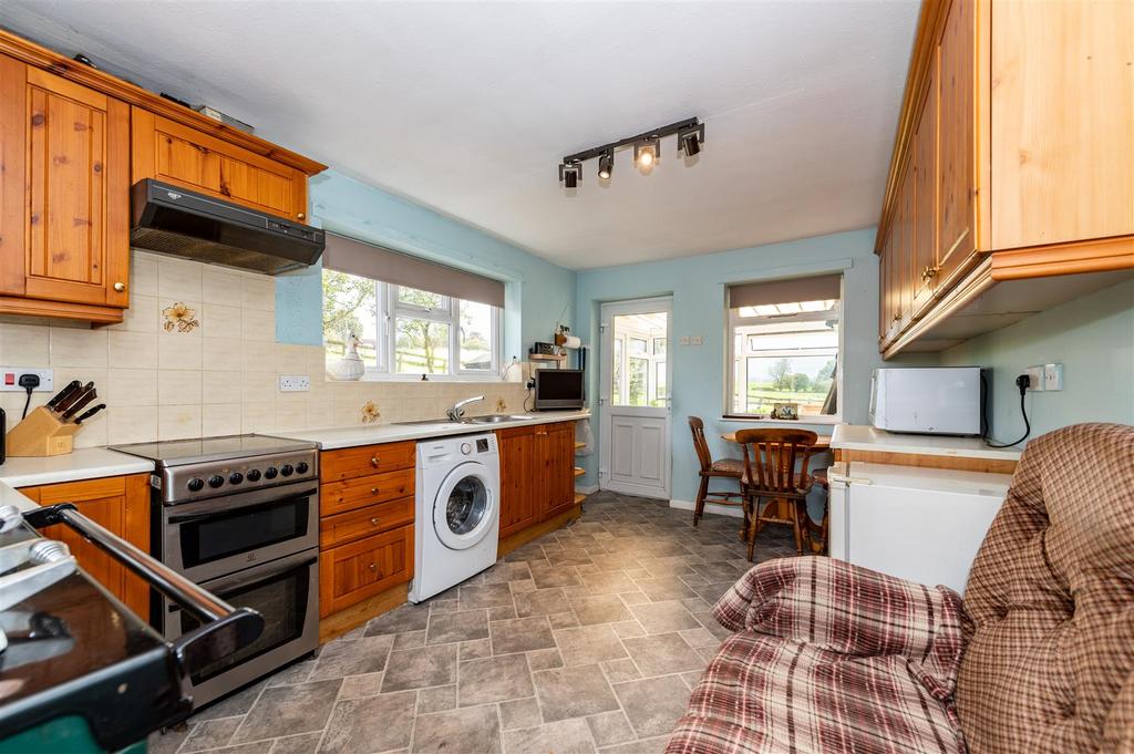 Becketts Bungalow internal-7.JPG