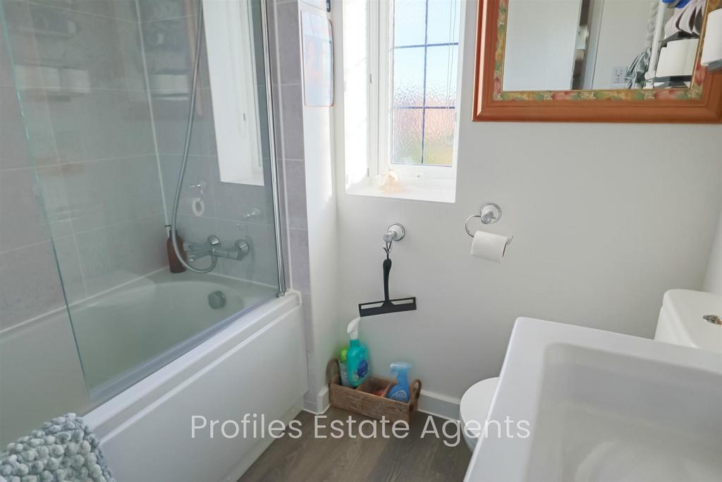 Modern bathroom (front)