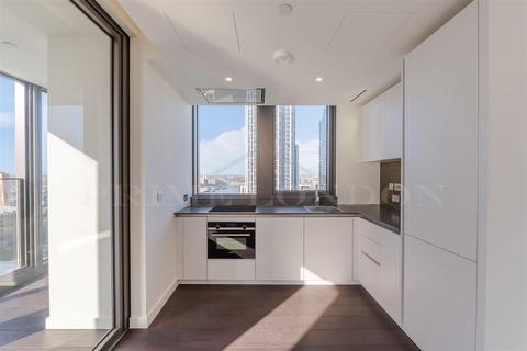 2 bedroom apartment to rent, Damac Tower, Nine Elms, London