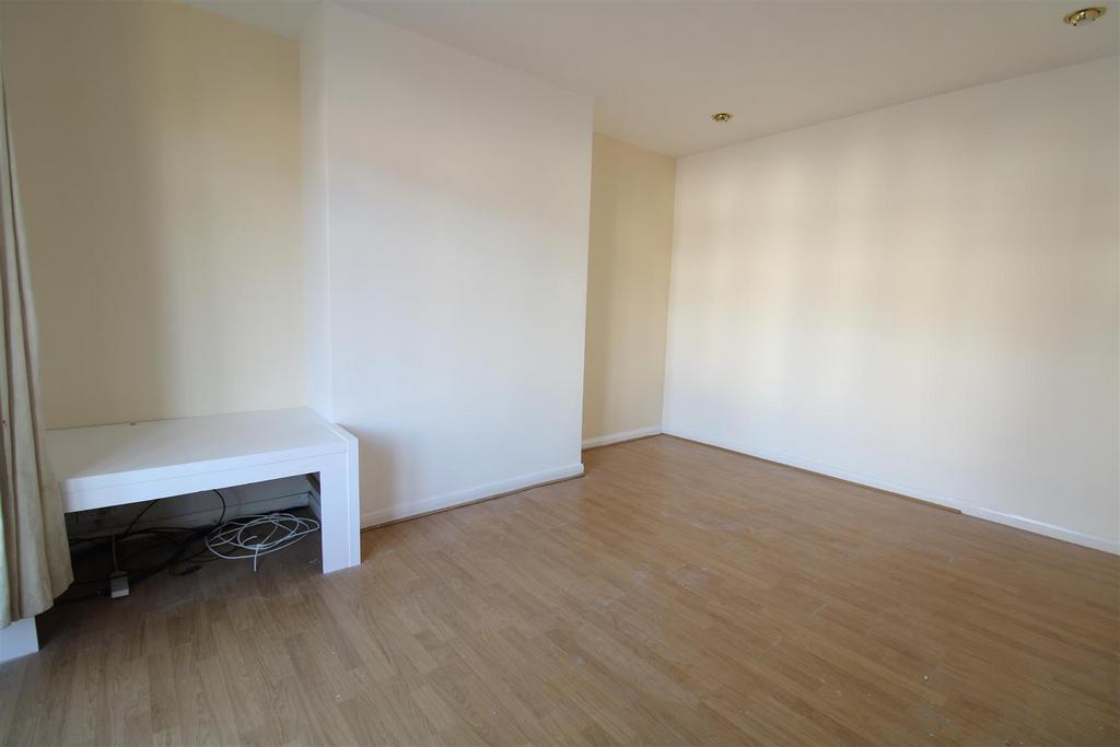 Longfield Road, Darlington 3 bed terraced house for sale £99,950