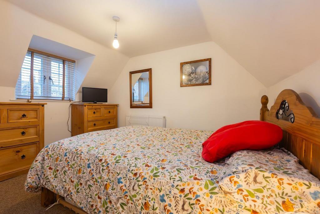 BEDROOMS-1.jpg