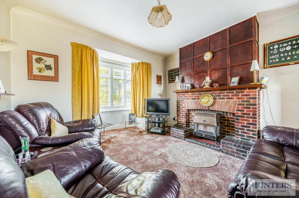 Barnehurst Road, Bexleyheath 3 bed semidetached house for sale £475,000