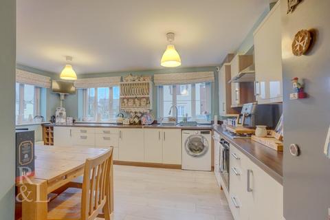 3 bedroom detached house for sale, Hope Way, Church Gresley