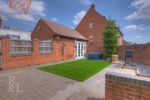 3 bedroom detached house for sale, Hope Way, Church Gresley