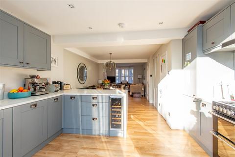 34 Gladstone Road, Farnborough, Orpington, BR6 7DZ