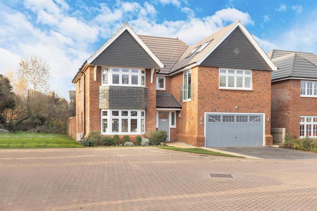 Berry Close, Great Bowden, Market Harborough 5 bed detached house for