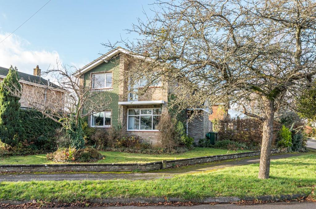 Kingsway Gardens, Hiltingbury, Chandler's Ford 3 bed detached house for