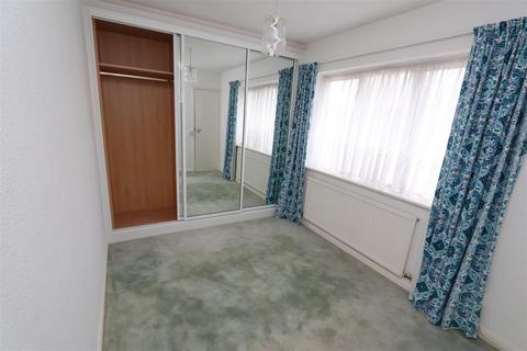 9 Lyndhurst Way, Hutton, Brentwood, CM13 2QZ