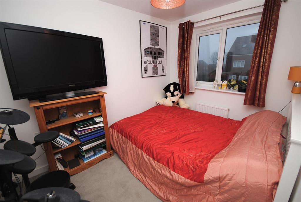 23bulaclosebed4.JPG