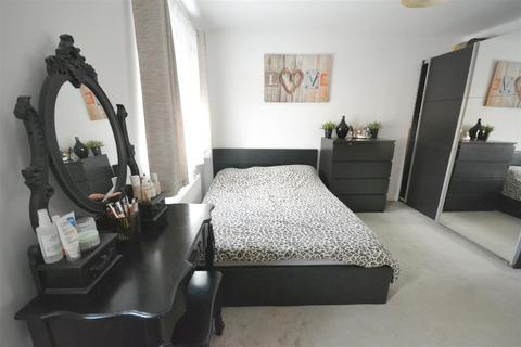 20 Abelia Close, Leicester, LE5 1GE