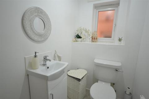 20 Abelia Close, Leicester, LE5 1GE