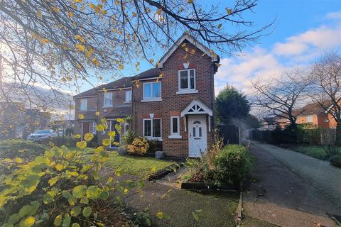 3 bedroom end of terrace house for sale - Westbury Rise, Harlow CM17
