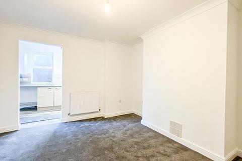 Flat 2, 56 Gwilliam Street, Bristol, BS3 4LS