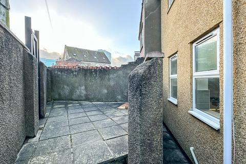 Flat 2, 56 Gwilliam Street, Bristol, BS3 4LS