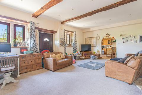 3 bedroom barn conversion for sale - Kingsdown, Corsham