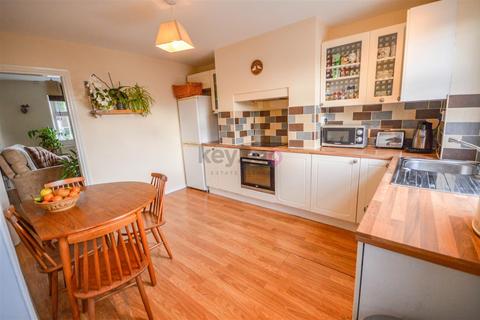 3 bedroom terraced house for sale, College Road, Spinkhill, Sheffield, S21