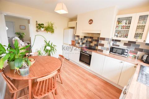 3 bedroom terraced house for sale, College Road, Spinkhill, Sheffield, S21