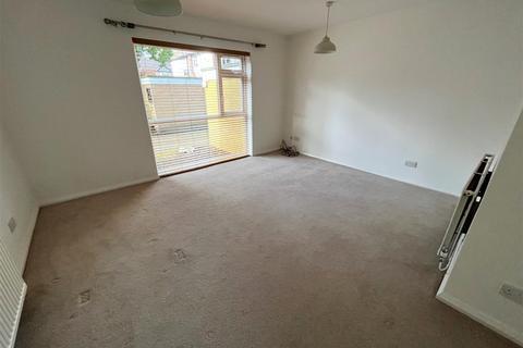 2 bedroom flat to rent, Bowland Court, Wardle Road, Sale