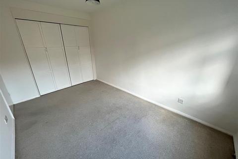 2 bedroom flat to rent, Bowland Court, Wardle Road, Sale