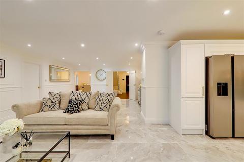 2 Furze Road, Worthing, BN13 3BP