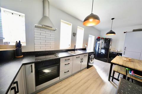 48 Calvert Road, Hull, HU5 5DD