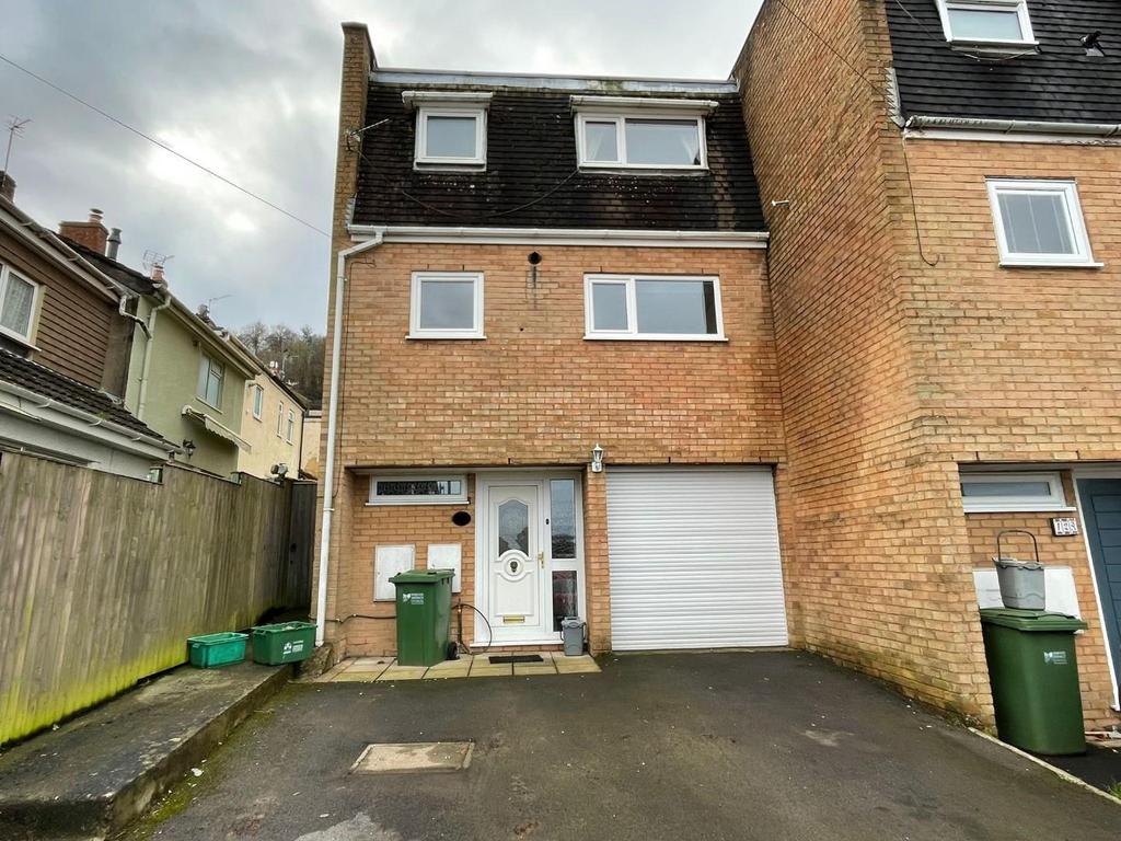 Upper Poole Road, Dursley 3 bed end of terrace house for sale £300,000