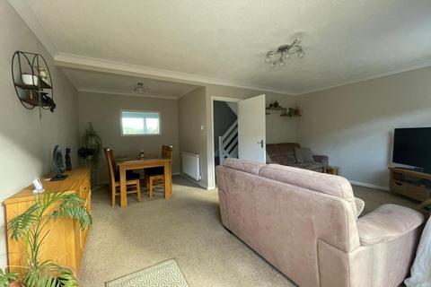 3 bedroom end of terrace house for sale, Upper Poole Road, Dursley