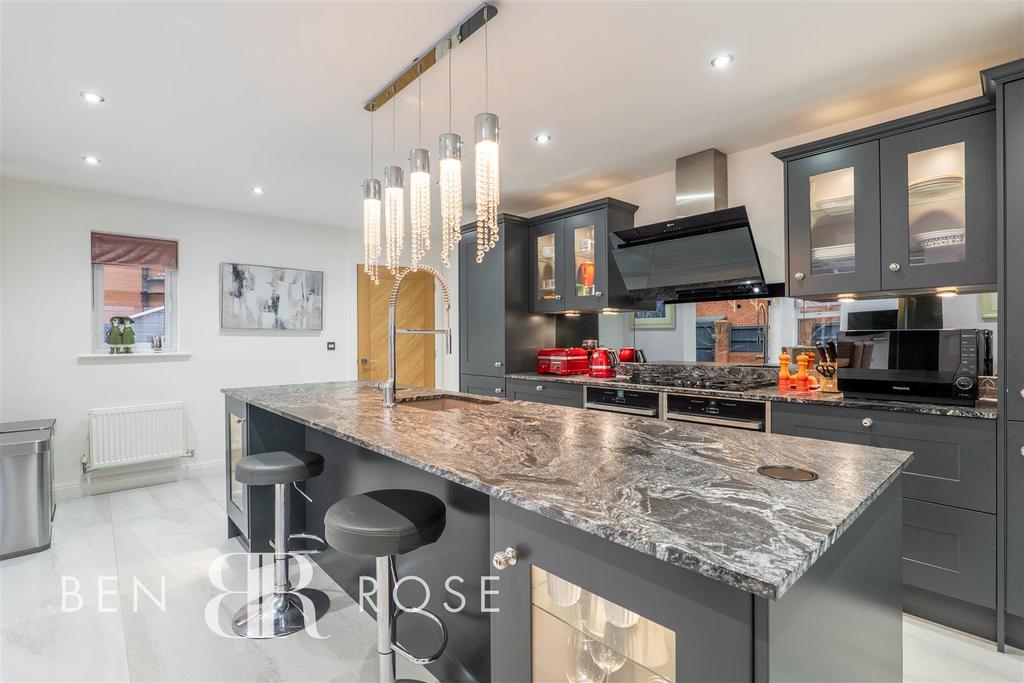 Kitchen/Breakfast Room