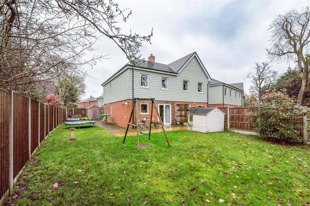 b Grove, Hockley Heath 3 bed semidetached house for sale £170,000