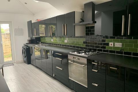 6 bedroom house to rent, Bristol BS16