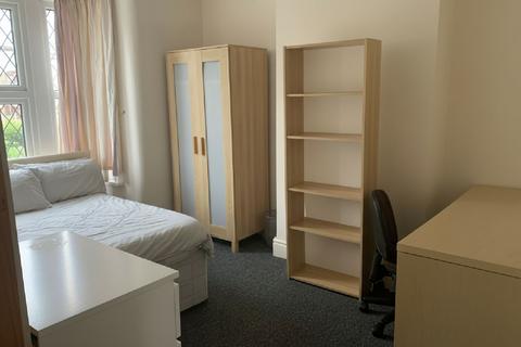 6 bedroom house to rent, Bristol BS16