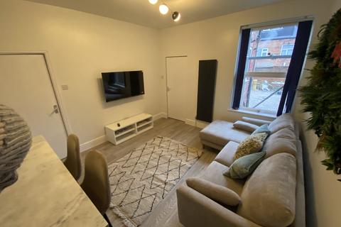 5 bedroom house to rent, Nottingham NG7