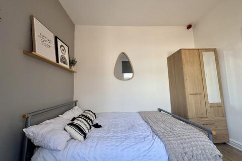 3 bedroom house to rent, Nottingham NG7