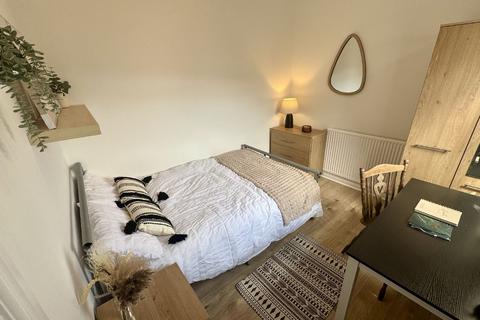 3 bedroom house to rent, Nottingham NG7