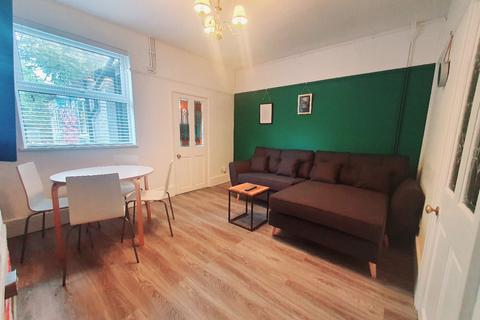 4 bedroom house share to rent, Birmingham B16