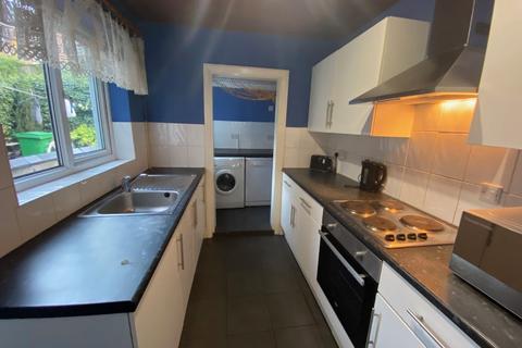 3 bedroom house share to rent, Nottingham NG7