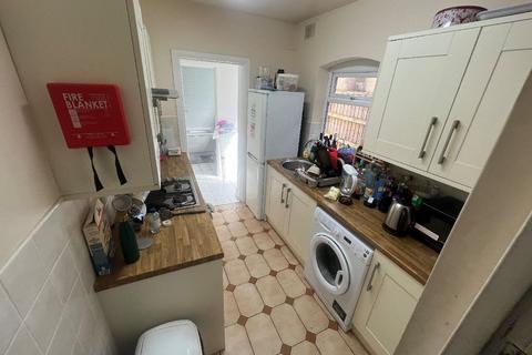 4 bedroom house share to rent - Birmingham B29