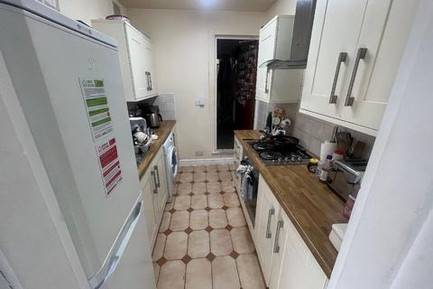 4 bedroom house share to rent - Birmingham B29