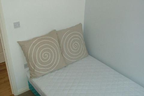 2 bedroom flat to rent, Nottingham NG7