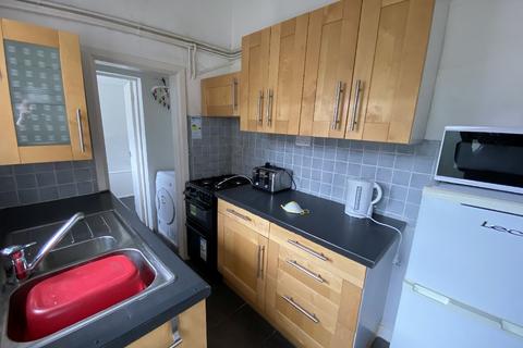 3 bedroom house share to rent, Nottingham NG9