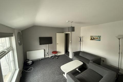 4 bedroom house to rent, Thomas Place, Arboretum, Nottingham NG7