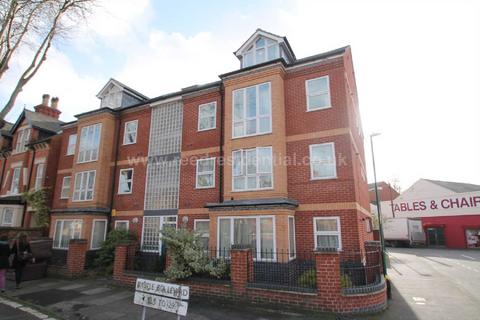 4 bedroom apartment to rent, Nottingham NG7