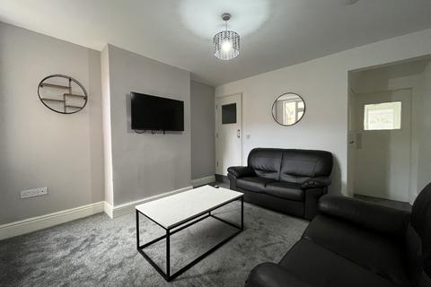 4 bedroom house share to rent, Nottingham NG9